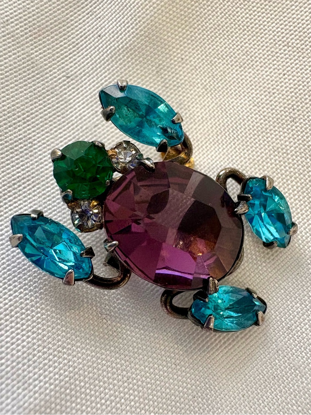 Vintage Kramer of NY figural frog brooch 50s / 60s Blue Purple Green jelly belly